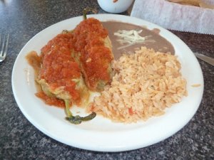 Andale to El Faro Within 15 minutes only the stems were left. Nom nom nom.