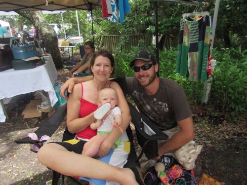 Ocrafolk Visitors Report Jen and baby Zoey, and their husband/daddy whose name we didn't get.