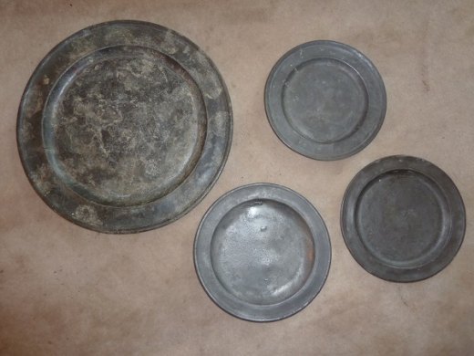 Island Artifacts Come Home The plates are "very similar" to plates that came off Blackbeard's flagship, the Queen Anne's Revenge.